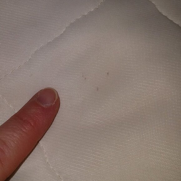 Pink White Quilted Comforter Crib Baby Girl Blanket Ruffled Edges - Picture 6 of 7